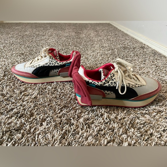 Puma Other - PUMA x L.O.L. SURPRISE! Future Rider Diva Sneakers